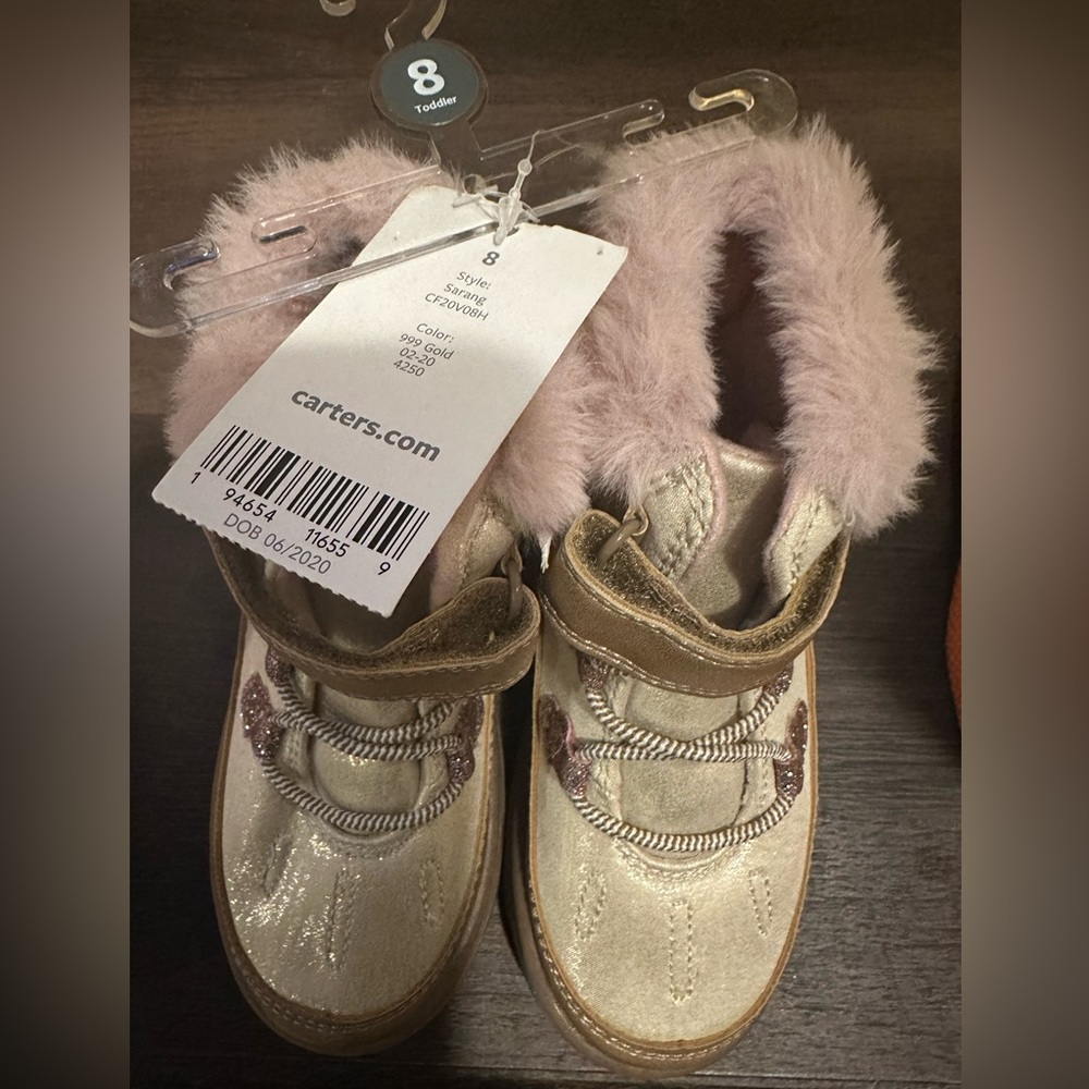 Carters girls winter boots gold with pink fur toddler size 8 $30